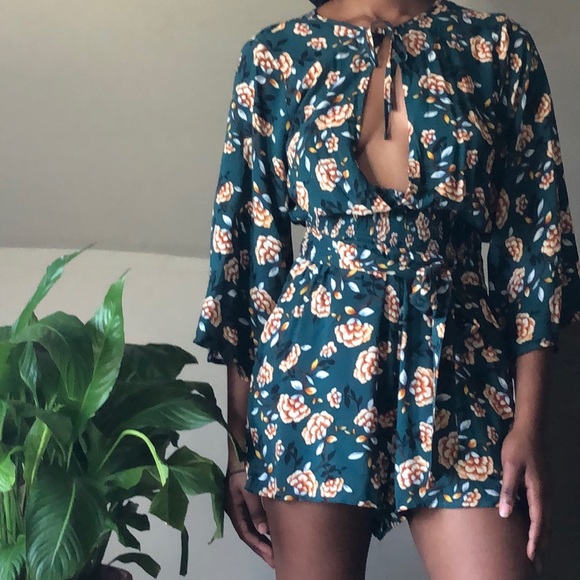 Forever 21 Pants - Forever 21 Sleeved floral  Romper